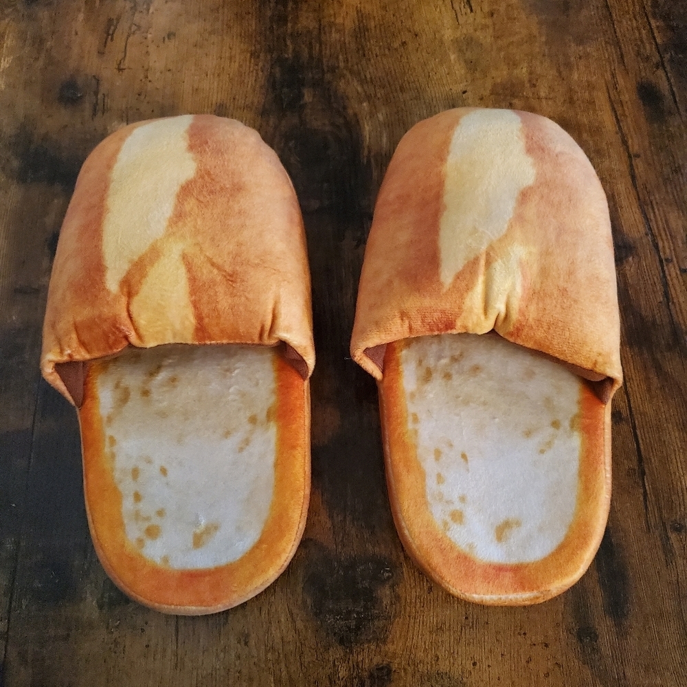 loaf of bread slippers - Picture 1 of 8